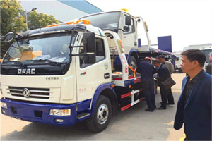 绵阳汽车道路救援拖车价格